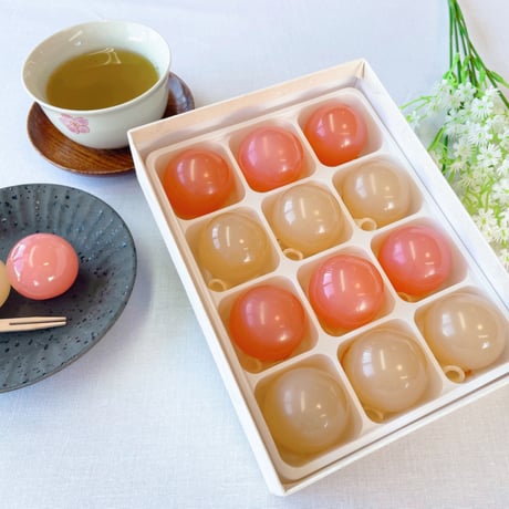 【可愛い紅白の玉羊羹】玉家のピーチ玉羊羹１２個入り
