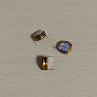 スーパーキャパシタ（電気二重層コンデンサ）５．５Ｖ　０．３３Ｆ　Hタイプ　電子回路　蓄電などに　１個