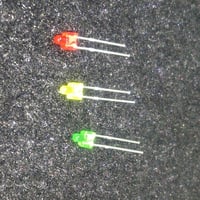 凸型ＬＥＤ　赤色　先端直径２ｍｍ　先端長２．５ｍｍ　３０個