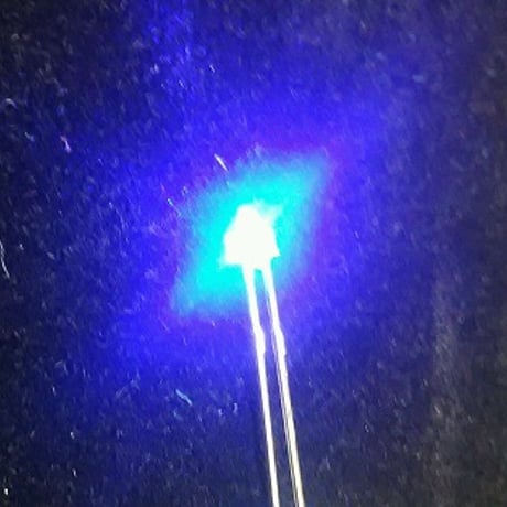 凸型ＬＥＤ　白色　先端直径１．８ｍｍ　先端長１．５ｍｍ　１０個入り