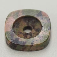 ユナカイト