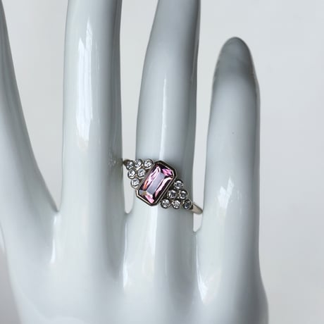 スピネル1.15ctダイアモンド0.26ct K18WGリング