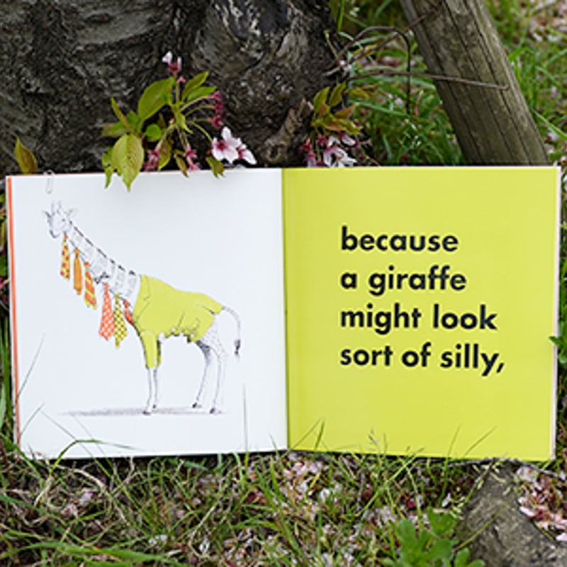 絵本・児童書 292 Animals Should Definitely Not Wear Animals Should Definitely Not Wear Clothing: Barrett, Judi