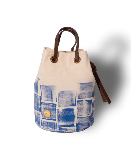 Round Tote Bag - Brick paint