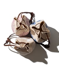 Round Tote Bag - Brick paint