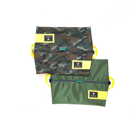 ISHIARISU”Big hug bag”　Shiny green &　yellow