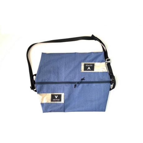 ISHIARISU”Big hug bag”  purple  flower & gold leather