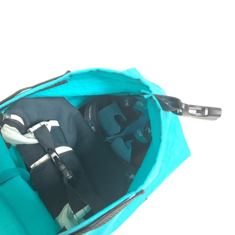 ISHIARISU”Classic roll bag”Wrikle turquoise × lemon