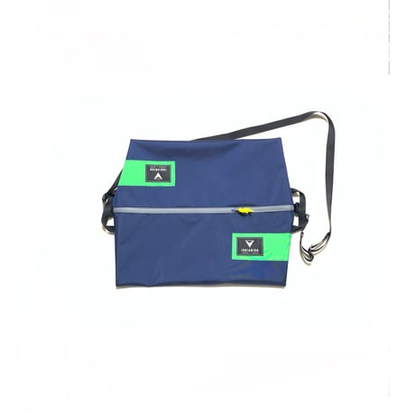 ISHIARISU”Big hug bag”navy green