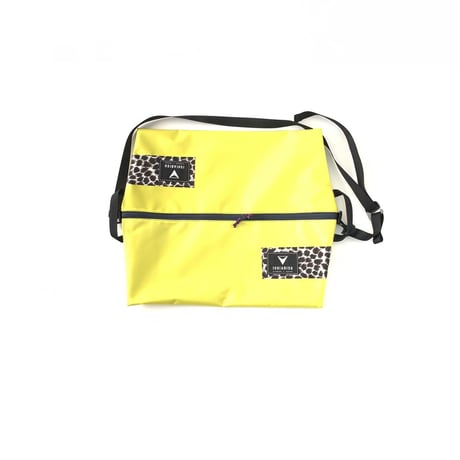 ISHIARISU”Big hug bag” yellow