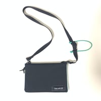 ISHIARISU”TOPO BAG PRO”ぶらっく×えめらるど