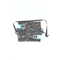 ISHIARISU”Big hug bag”camouflage nuance blue