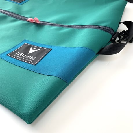 ISHIARISU”Big hug bag” deep green
