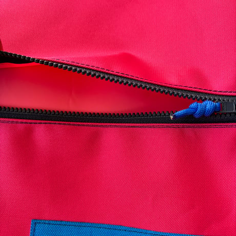 ISHIARISU”Big hug bag”Super pink ×Super Blue "