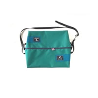 ISHIARISU”Big hug bag” deep green