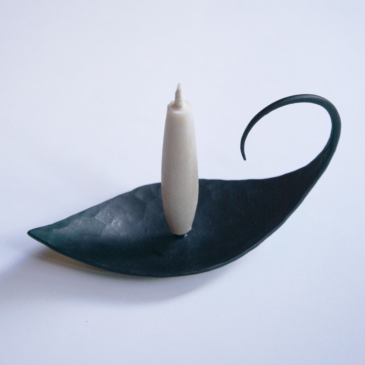 蝋燭台 燭台マット小 | 株式会社東海製蝋