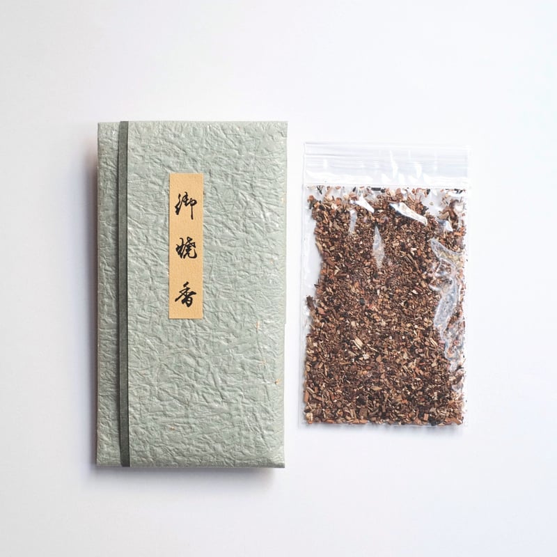 三種香 3000 桐箱 | 高澤ろうそく 公式オンラインショップ