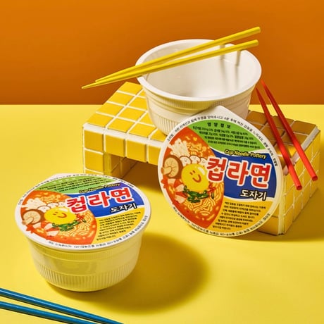 かわいいカップ麺容器