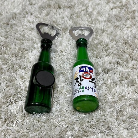 韓国お酒フィギュアのオープナー