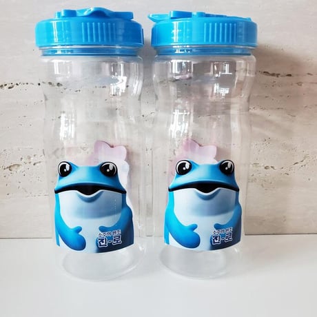 「眞露カエル」水ボトル