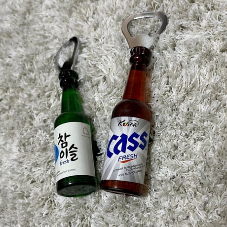 韓国お酒フィギュアのオープナー