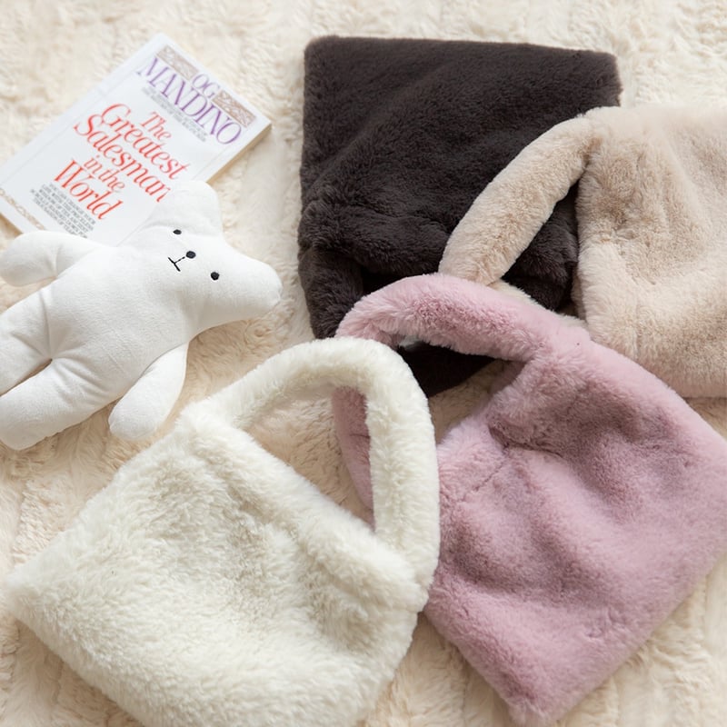 ハンドメイド」フワフワフェイクファートートバッグ | Woori Store