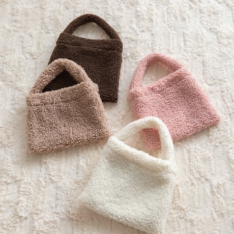 「ハンドメイド」フワフワフリーズトートバッグ