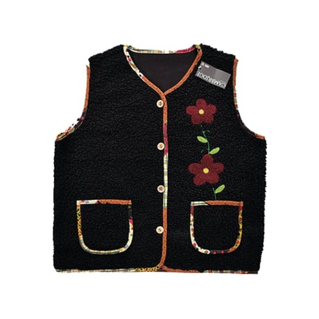 もこもこ刺繍ベスト
