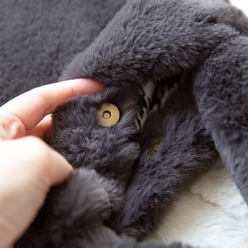 ハンドメイド」フワフワフェイクファートートバッグ | Woori Store