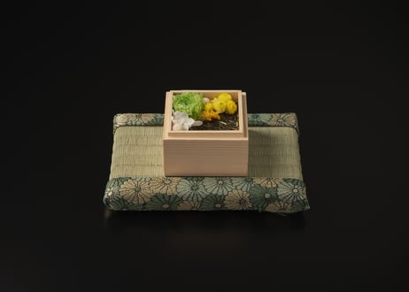 畳の茶和花「小さな宝石(SANKAKU)」