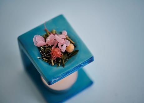 茶葉を使った和のアロマポット「Square（茶香炉）」