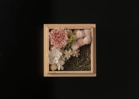 畳の茶和花「小さな宝石(SANKAKU)」