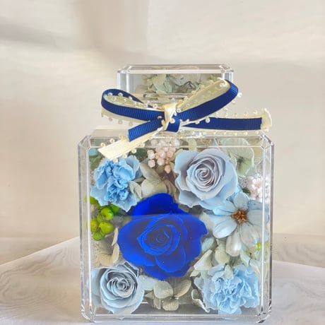 M design flower