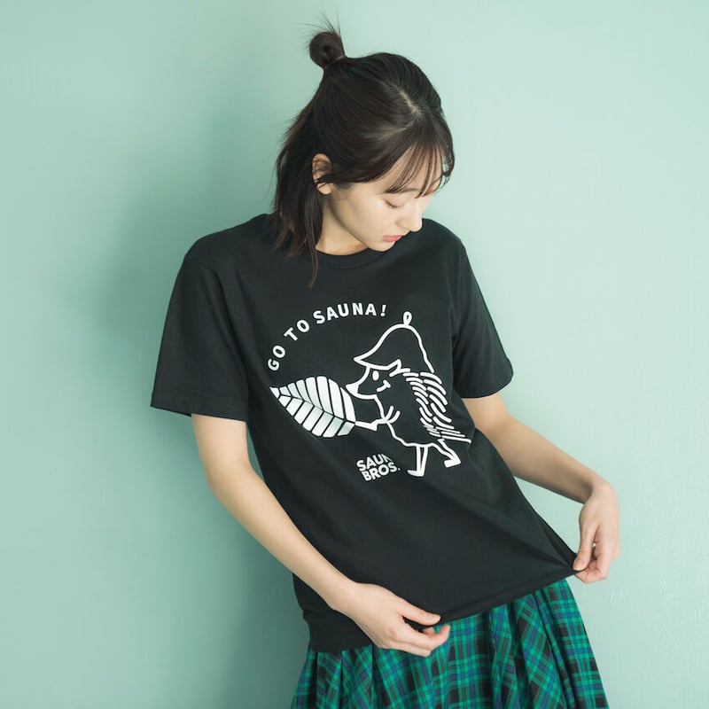 でかでかピースくんTシャツ（黒） | SAUNA BROS.