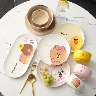 海外限定　LINE FRIENDS ラインフレンド　お皿セット □受注発注商品 LINE FRIENDS 【1人〜4人用】 食器セット | aboo