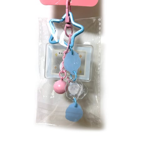 ちいかわ × MINISO　アクリルキーホルダー　ハチワレ　うさぎ　海外限定　日本未発売