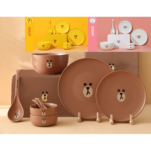 海外限定　LINE FRIENDS ラインフレンド　お皿セット 海外限定 LINE FRIENDS ラインフレンド お皿セット