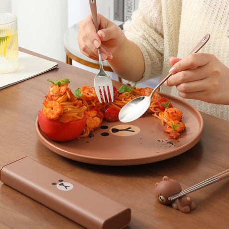 ■受注発注商品　LINE FRIENDS　携帯用カトラリーセット
