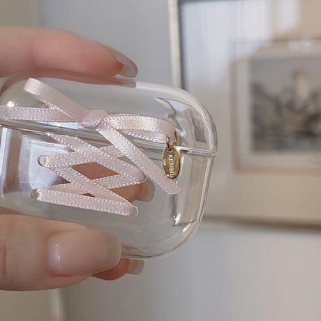 Lace up ribbon case