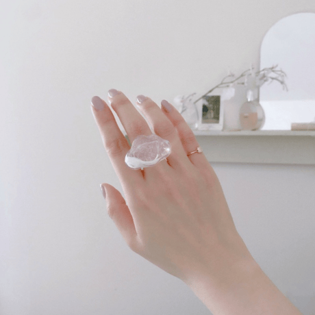 Cloud snow dome ring