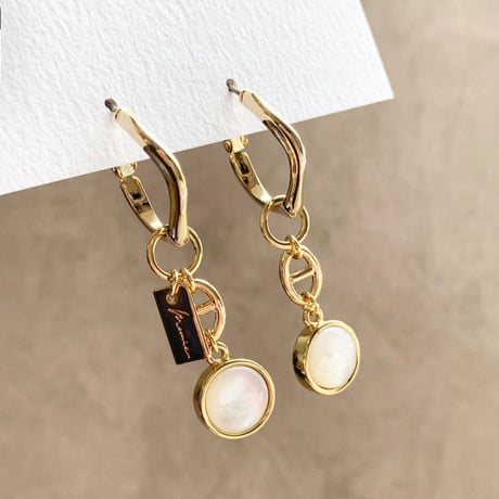 flower zirconia×shell charm