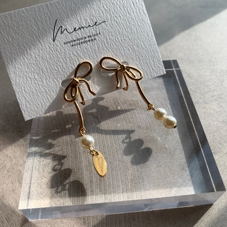 ribbon×pearl pierce(ゴールド)