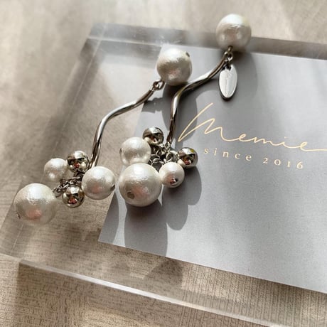 cotton pearl×silver wave