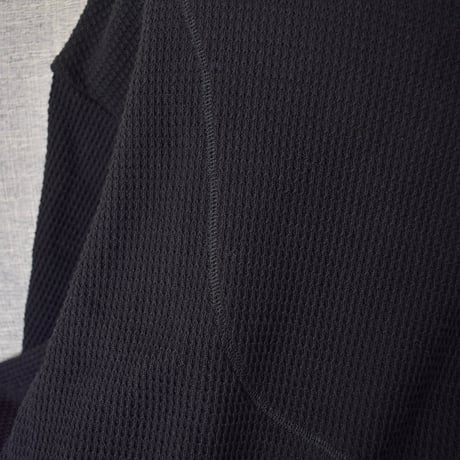 [refomed] AZEAMI THERMAL TEE - BLACK