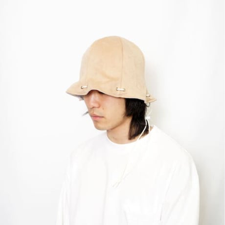 [refomed] SUEDE TULIP HAT - BEIGE
