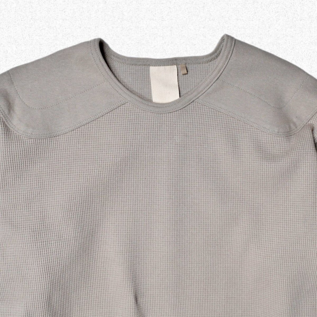 JIAN YE] HUNTER TOP - BEIGE | VALORE online | 