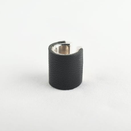 [ETSUSHI] CPE02 EARCUFF - BLACK