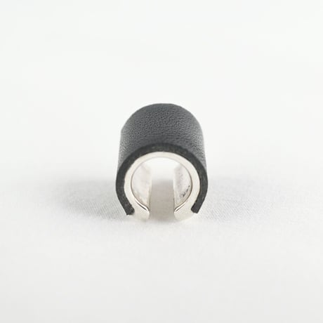 [ETSUSHI] CPE02 EARCUFF - BLACK