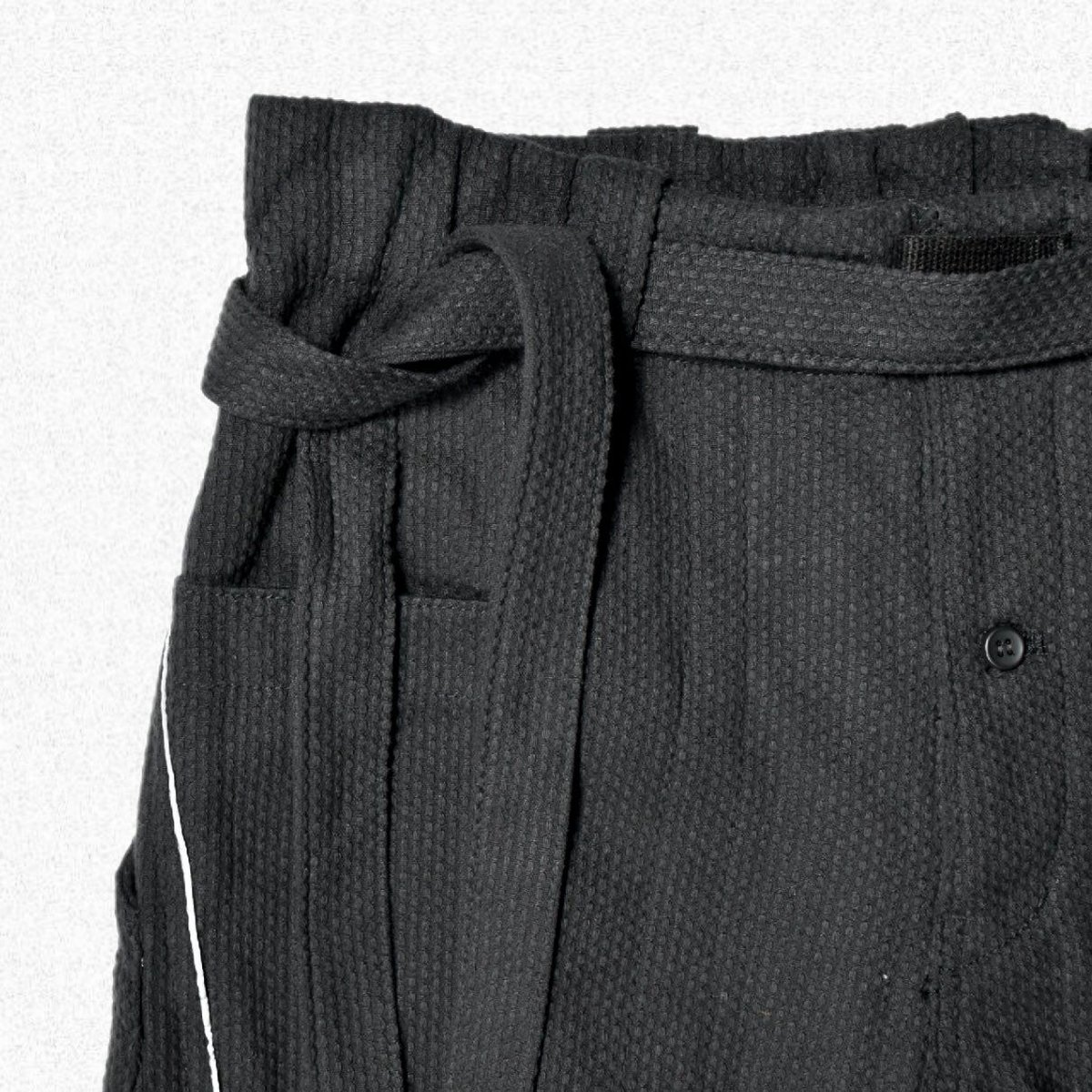 [JIAN YE] HUNTER PANTS - BLACK | VALORE online