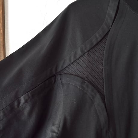 [ROTOL] CROSS MESH TEE - BLACK